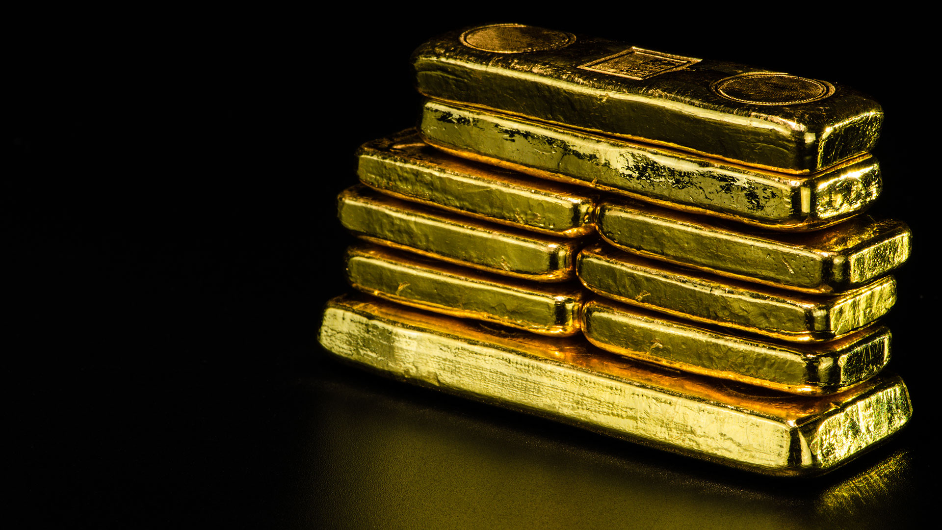 Продать слиток золота в Москве